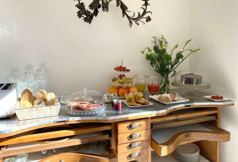 مبيت وإفطار Villa Lina