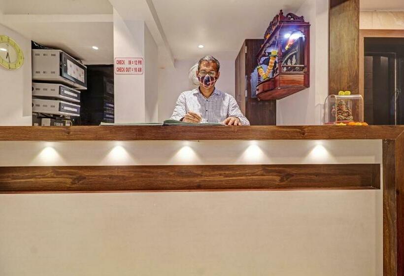 בית מלון כפרי Capital O 84240  Galaxy