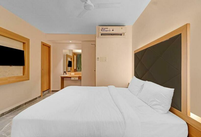 فندق Capital O 84240  Galaxy