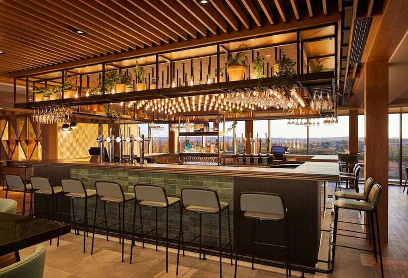 هتل Courtyard By Marriott Exeter Sandy Park