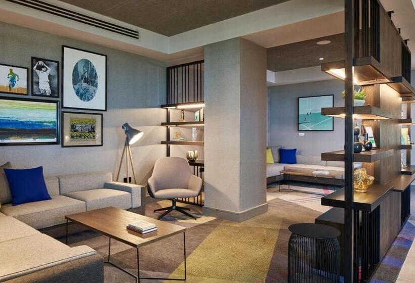 هتل Courtyard By Marriott Exeter Sandy Park