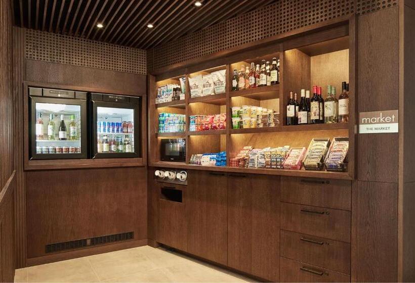 هتل Courtyard By Marriott Exeter Sandy Park