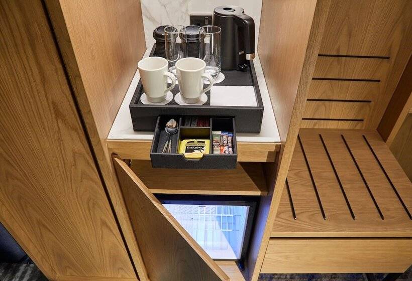 هتل Courtyard By Marriott Exeter Sandy Park