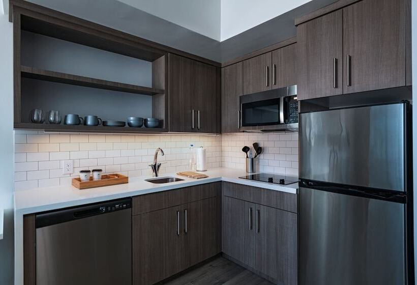 فندق Element Waco