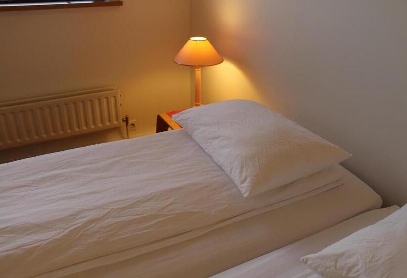 בית מלון כפרי Gauksmýri Guesthouse Lodge