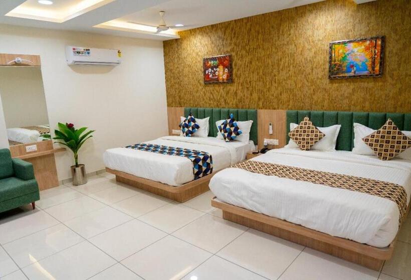 בית מלון כפרי Lee Grand