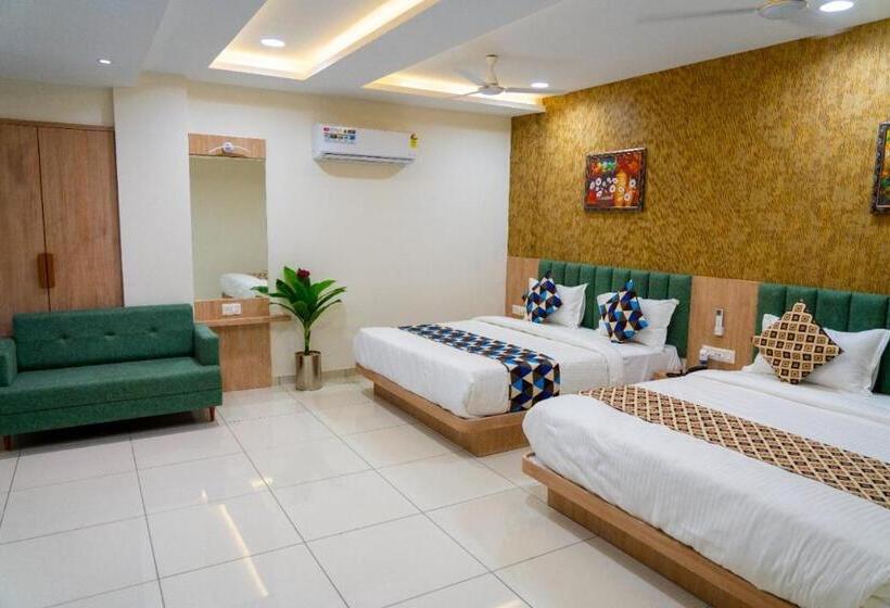 בית מלון כפרי Lee Grand