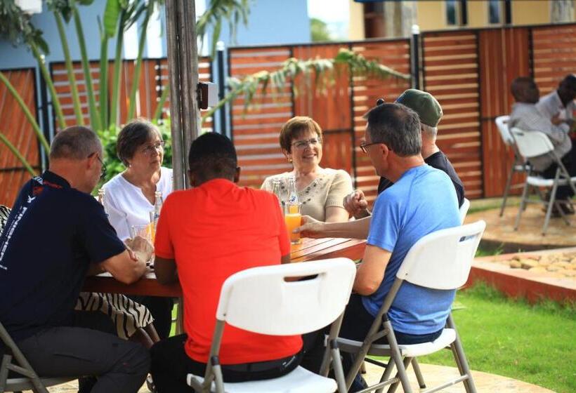 فندق Johnsons Villas