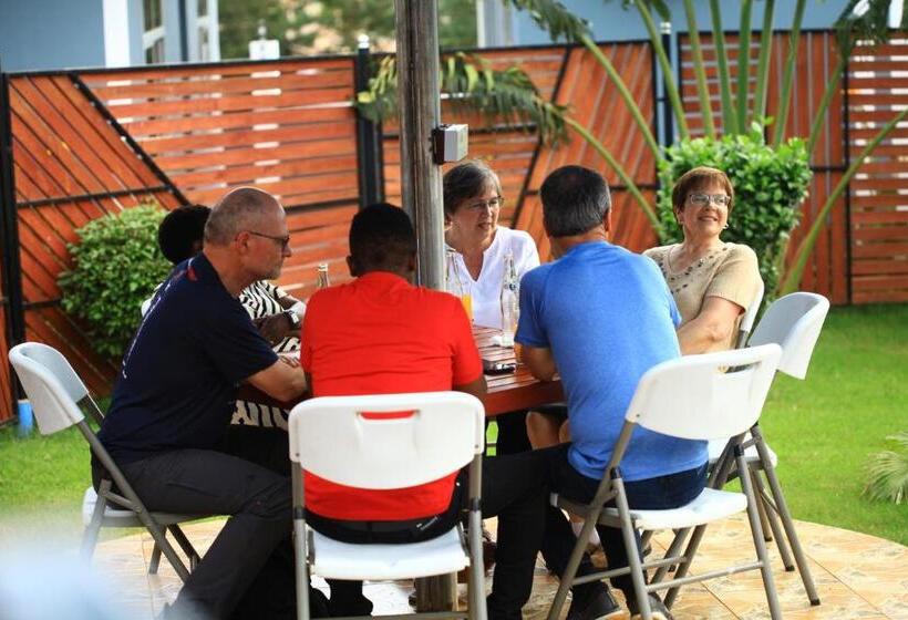 فندق Johnsons Villas