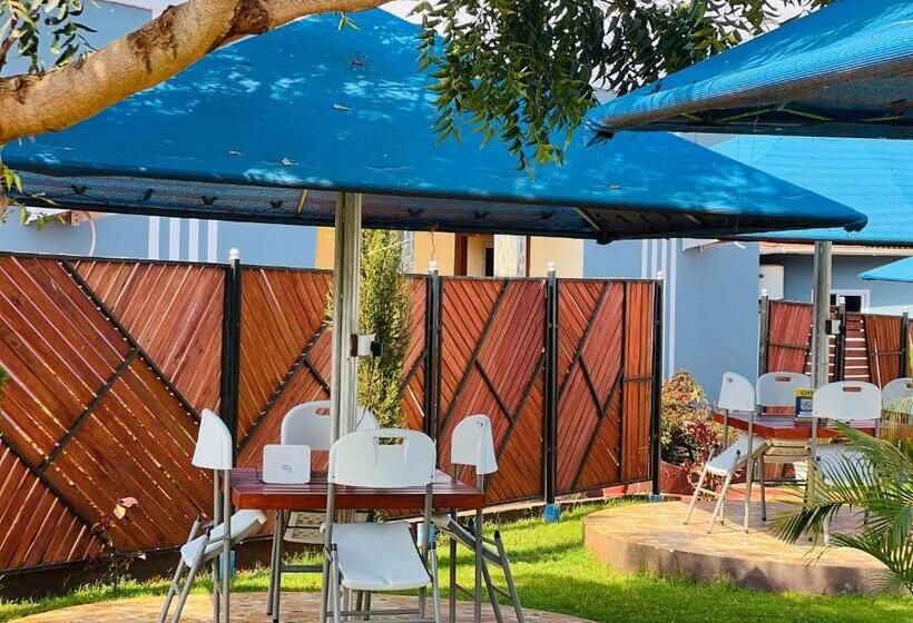 فندق Johnsons Villas