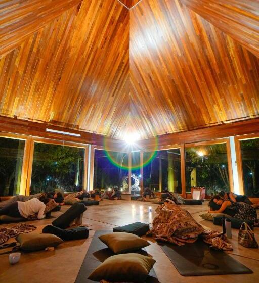 هتل Kantu Garden Lodge