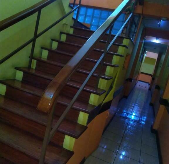 هتل Marruecos C.r