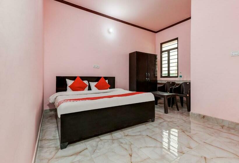 ホテル Spot On 84027 Balaji Hostel