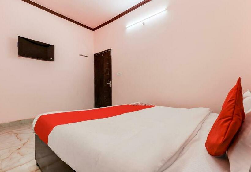 ホテル Spot On 84027 Balaji Hostel