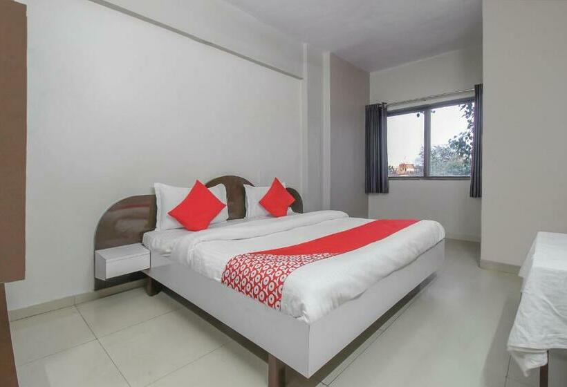 ホテル Oyo Flagship 83625 Avinash