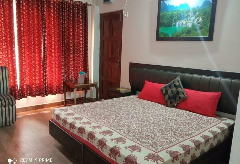 酒店 Sheetal Tower By Stayapart, Kotdwar