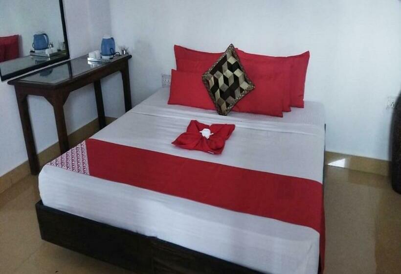 酒店 Sheetal Tower By Stayapart, Kotdwar