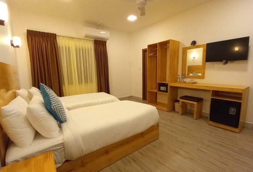 Hotel Sky View By Relax Tours