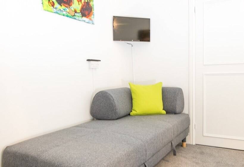 ホテル The Tiger Inn