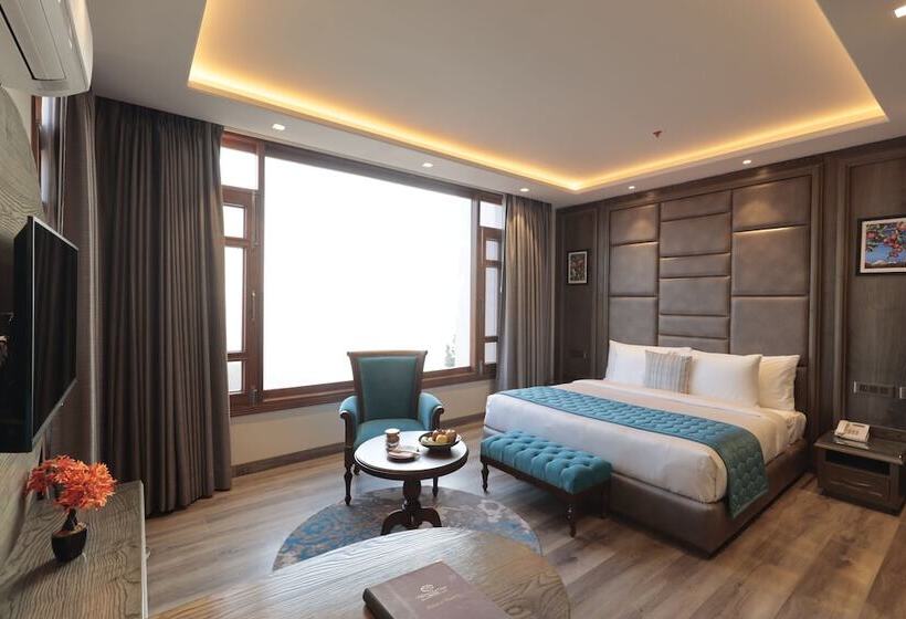 هتل Welcomheritage Elysium Resort & Spa