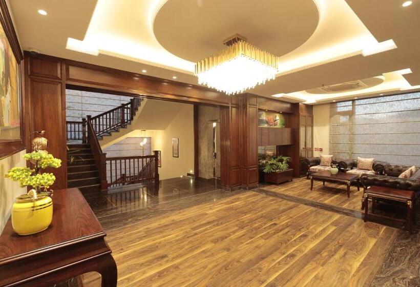 هتل Welcomheritage Elysium Resort & Spa