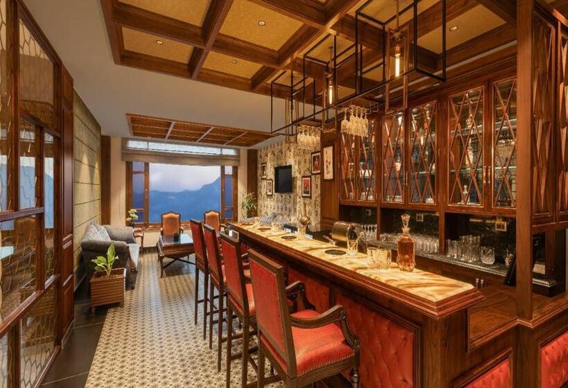 هتل Welcomheritage Elysium Resort & Spa