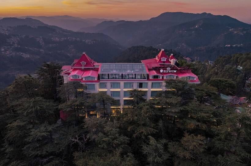 هتل Welcomheritage Elysium Resort & Spa
