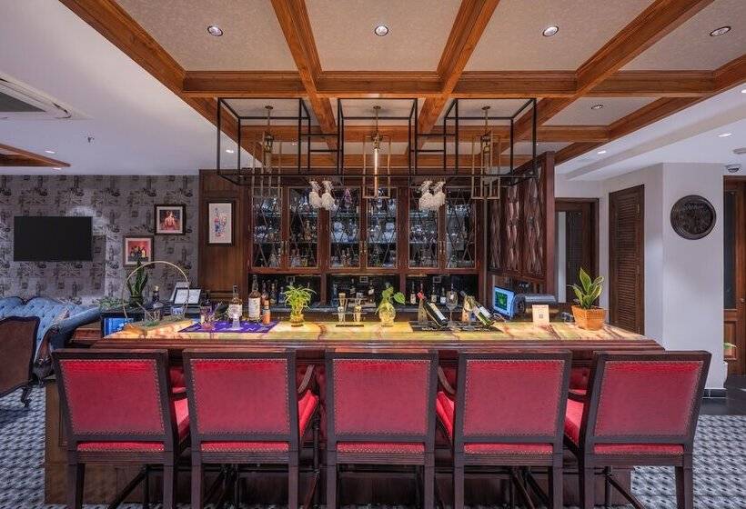 هتل Welcomheritage Elysium Resort & Spa