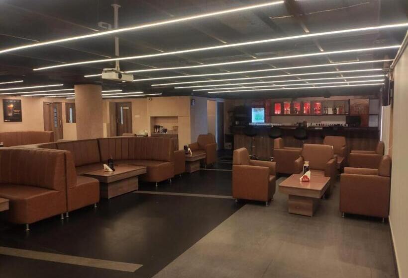 Zip By Spree Hotels Surabi International Vellore