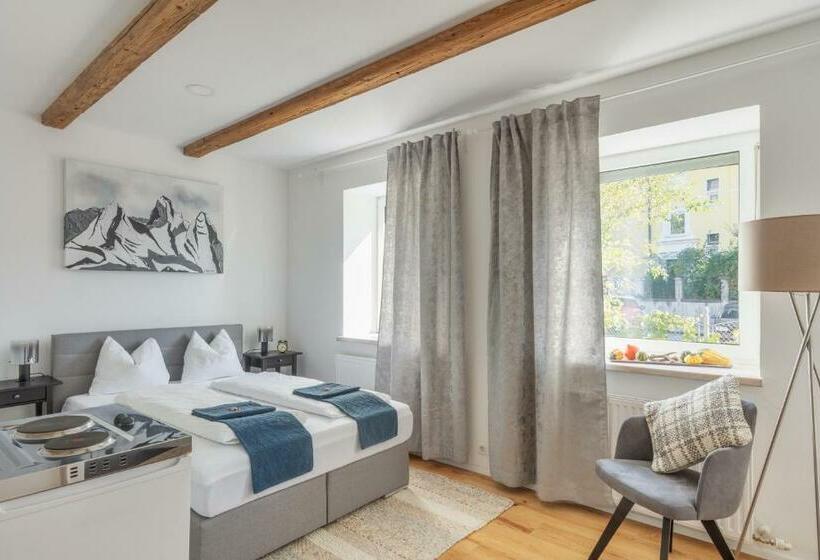 Innsbruck City Chalet