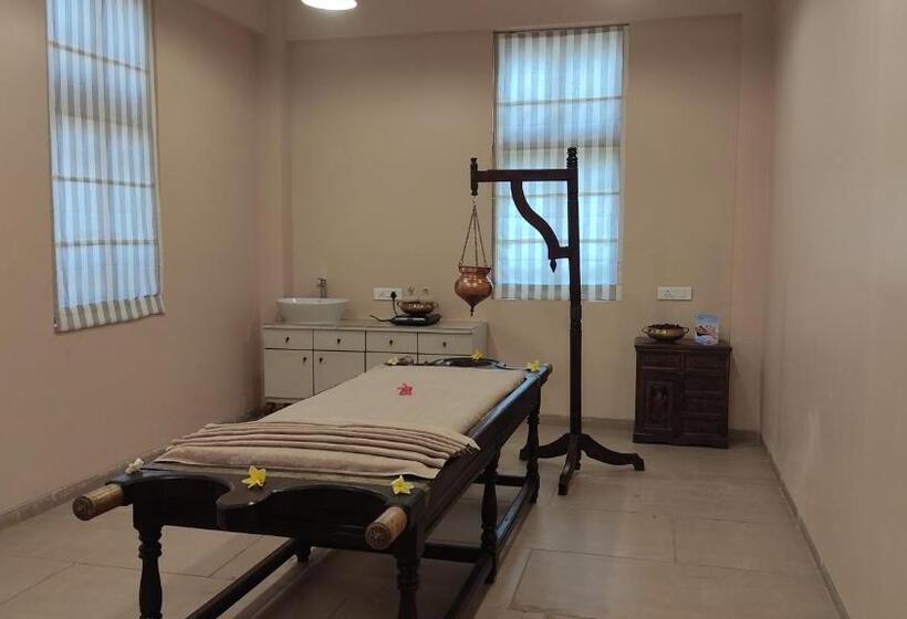 Justa Rudra Resort & Spa