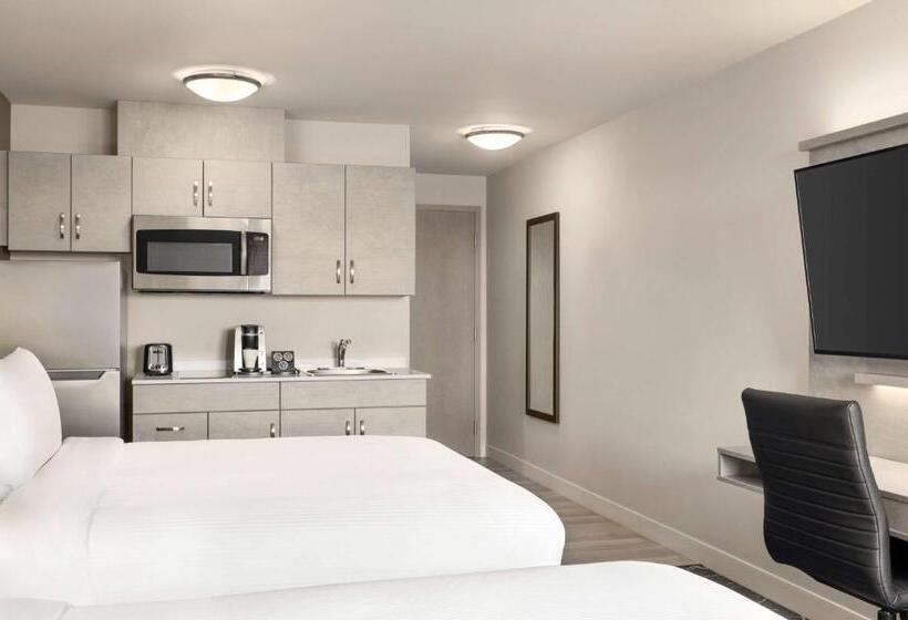 Microtel Inn & Suites Dorval Qc