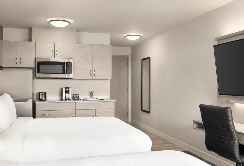 Microtel Inn & Suites Dorval Qc