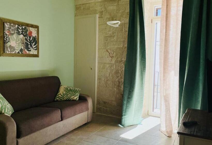 بنسيون Antico Corso 74