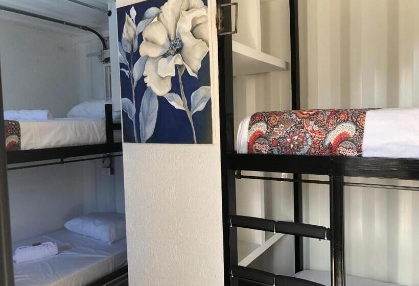 פנסיון Hostal Bon Hábitat