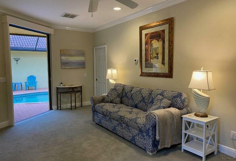 ペンション Paradise Found   Private Oasis With Heated Pool On Marco Island