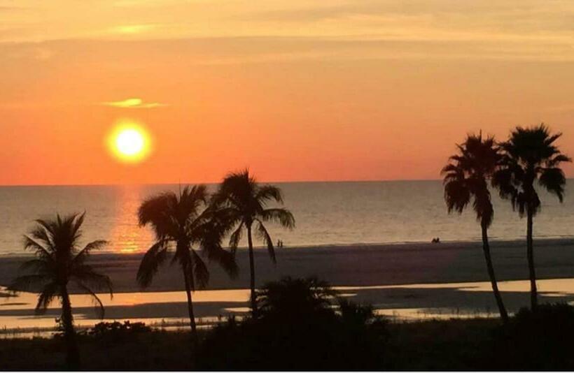 ペンション Paradise Found   Private Oasis With Heated Pool On Marco Island