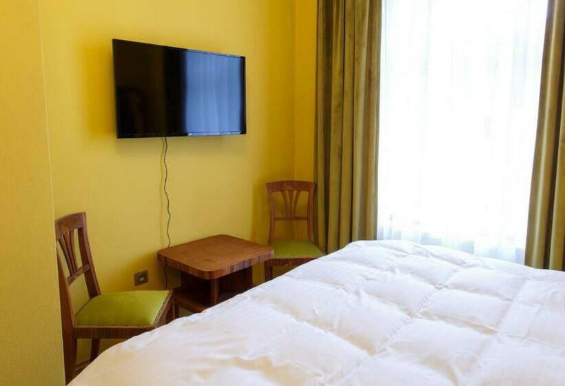 פנסיון Parkhotel Vrbno