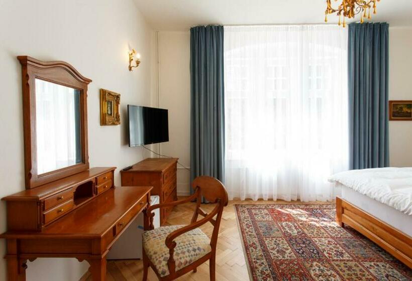 بنسيون Parkhotel Vrbno