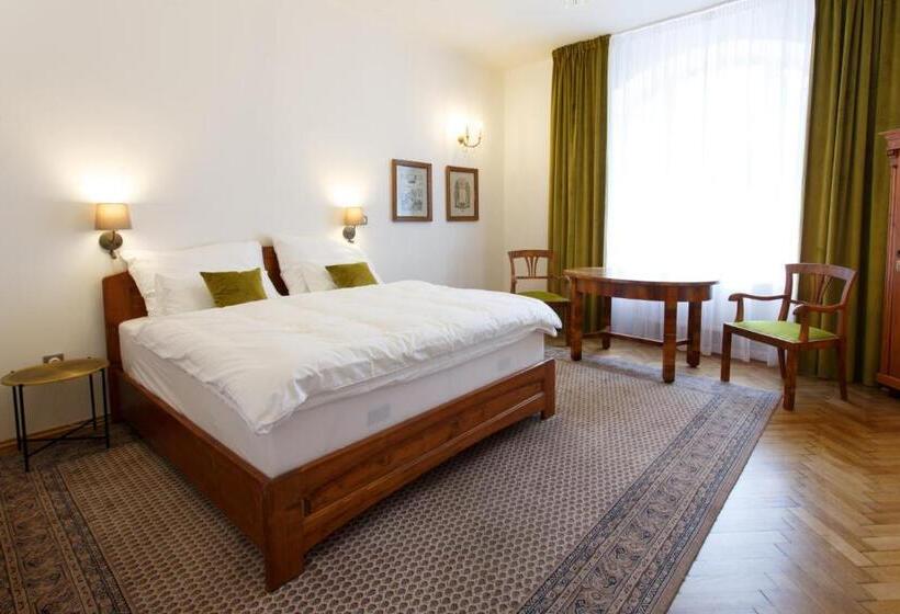 بنسيون Parkhotel Vrbno