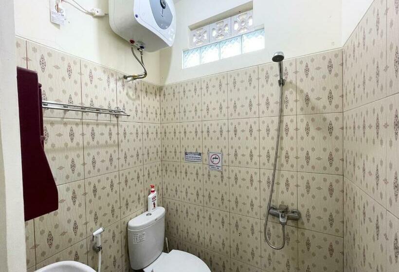 Пансион Rumah Umi Awr