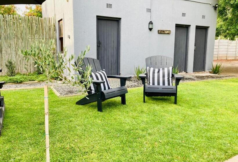 פנסיון The Merino Guest House