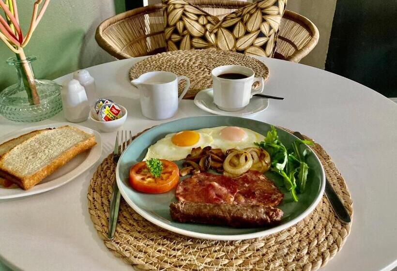 פנסיון The Merino Guest House