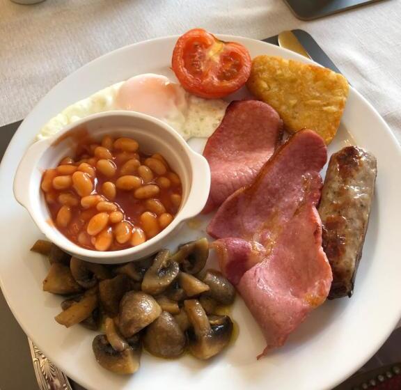 פנסיון The Old Lodge Guest House