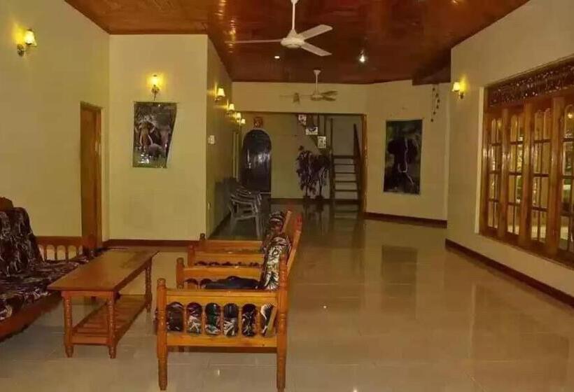 Pension Udawalawa Eco Lodge