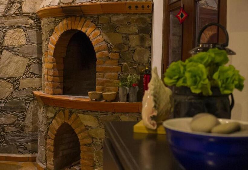 پانسیون Villa Mosaico   Luxury Lofts