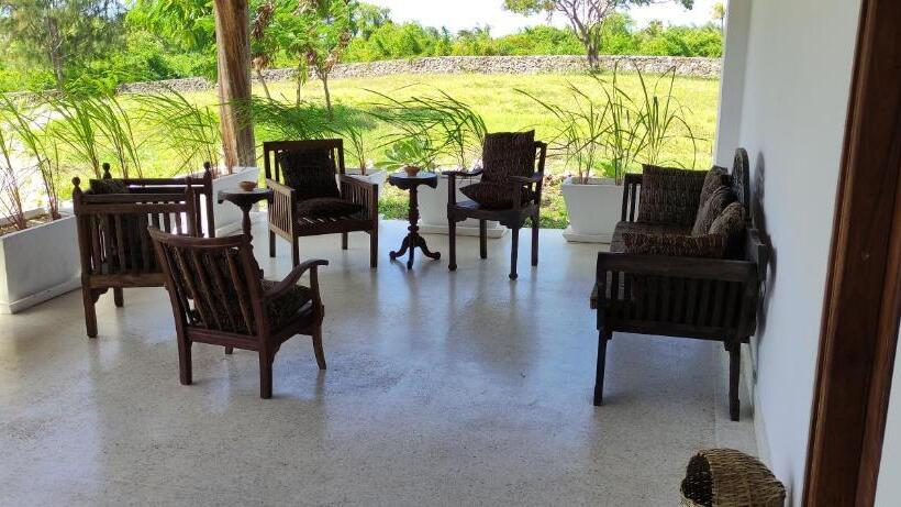 리조트 Amani Villas Nature Retreat