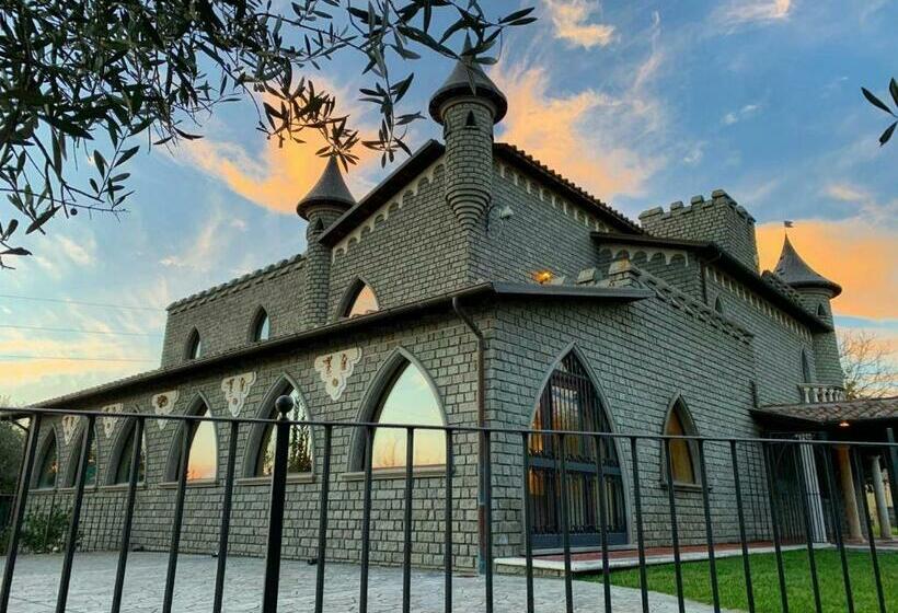 אתר נופש Castello Di Pandora