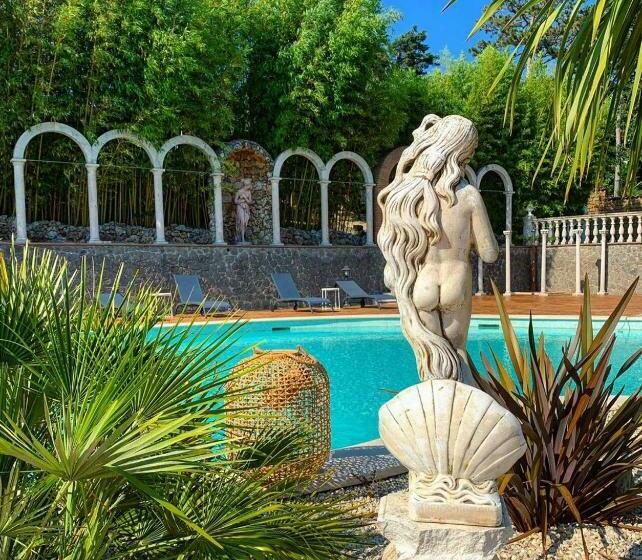 אתר נופש Castello Di Pandora