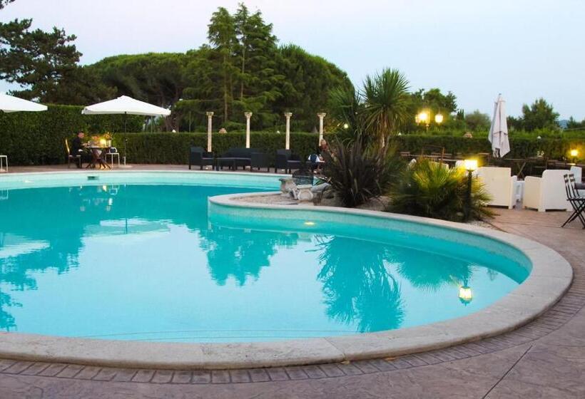 אתר נופש Castello Di Pandora